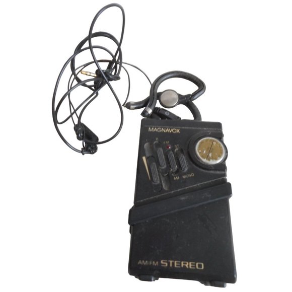 Vintage Magnavox AM/FM Stereo Radio With Headphone 1980s D1650 powers on - Picture 3 of 9